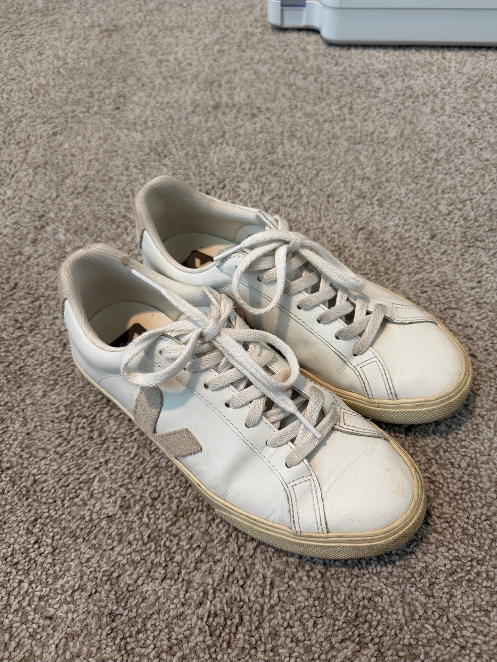 Veja Sneakers Size 7
